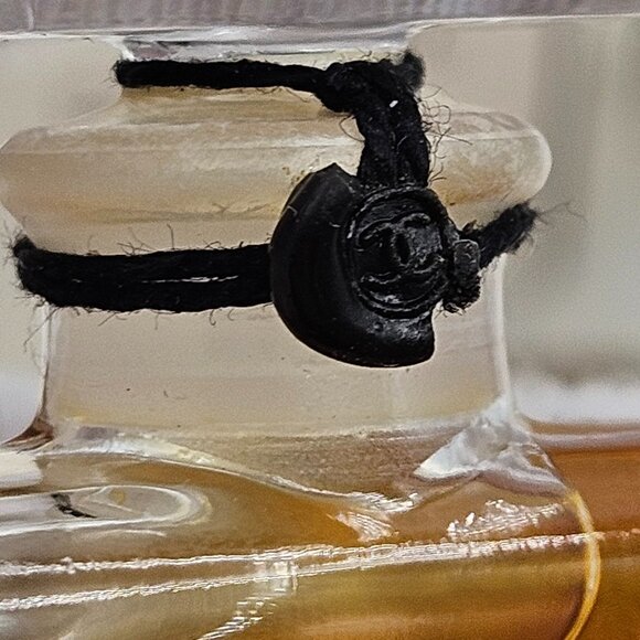 Chanel No. 5 Parfum - Picture 4 of 8